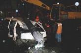 В Одессе электроопора упала на автобус – есть пострадавшие (ФОТО)