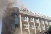 В Турции из горящего отеля выселили 400 человек