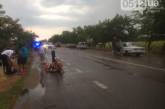 На трассе под Николаевом неизвестные с травматами и ножами напали на автомобиль: есть пострадавшие