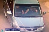 На Одесщине четверо с гранатой угнали авто у полицейских 