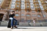 В Москве у посольства США выстроились очереди желающих получить визы