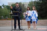 Губернатор Савченко использовал при выступлении прикроватный столик для инвалидов