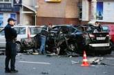 Появилось видео первых минут после взрыва авто в Киеве на Бессарабке