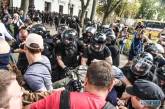 В Одессе подрались активисты и силовики, десятки пострадавших. Фоторепортаж