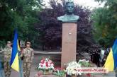 В Николаеве ко Дню партизанской славы возложили цветы к памятнику Лягину