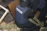 Полиция штурмом взяла Святошинский суд в Киеве: задержаны 30 человек