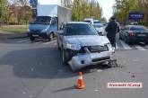 В Николаеве столкнулись «Мерседес» и «Субару» — девушка-водитель в больнице