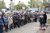 В день столетия милиции ветераны МВД пришли к памятнику погибшим милиционерам