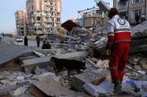 Число погибших в Иране от землетрясения возросло до 445 человек