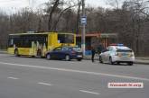 В Николаеве пьяный водитель на «Фольксвагене» врезался в троллейбус
