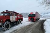 На Закарпатье десятки населенных пунктов остались без электричества из-за непогоды