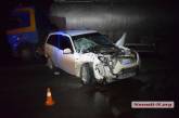 На въезде в Николаев «Черри» врезался в фуру — водитель в тяжелом состоянии
