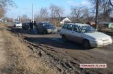 На выезде из Терновки столкнулись три автомобиля 