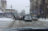 Неожиданный снег в середине января: множество аварий в Николаеве
