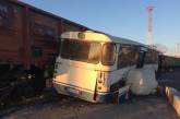 В Одесской области в порту столкнулись товарный поезд и автобус – 6 пострадавших