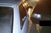В Первомайске пьяный водитель «Таврии» наехал на парня, чинившего машину