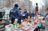 На торговцев «ярмарки» на ул. Колодезной в Николаеве составили 40 админпротоколов