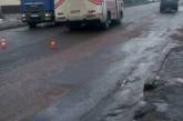 В Первомайске из-за ям на дороге у городского автобуса на ходу отвалилось колесо
