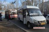 В центре Николаева столкнулись троллейбус и маршрутка