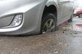 В Николаеве «ЭЛУ автодорог» выплатит более 20 тыс грн водителю, чей автомобиль пострадал из-за ям на дороге