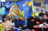 Каравай с солью, праздничное шампанское и объятия — в Николаеве встретили олимпийца Абраменко