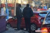 В центре Николаева две машины столкнулись, двигаясь задним ходом