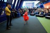 11-летняя девочка из Николаева устроила танцы в киевском кинотеатре. ВИДЕО