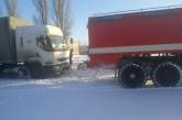 За сутки из кюветов и снежных заносов спасатели Николаевщины доставали 16 авто