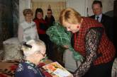 Жительница Николаева отметила 100-летний юбилей в кругу семьи и местных чиновников