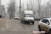 В центре Николаева столкнулись ВАЗ и маршрутка