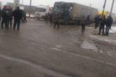 Трасса Николаев–Кропивницкий заблокирована второй день: пробка более 10 км