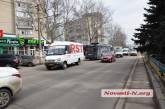 В центре Николаева образовалась пробка из-за поломанной маршрутки