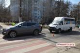 В сети появилось видео аварии в центре Николаева с участием маршрутки