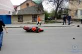 На Львовщине мотоциклист въехал в людей: пять пострадавших