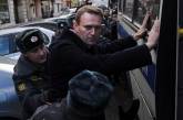 В Москве полиция вынесла Навального за руки и ноги. ВИДЕО