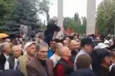 В Мелитополе акция "Бессмертный полк" закончилась дракой. ВИДЕО