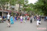 На главной улице Николаева кришнаиты «разбавляли» День Победы мантрами