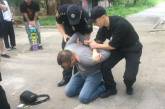 В Запорожье на акции за права ЛГБТ хулиган бросил в толпу петарду - пострадал полицейский