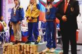 Николаевская чемпионка пауэрлифтинга везет серебро с чемпионата мира, переиграв россиянку