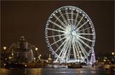 В Париже начали демонтаж известного колеса обозрения