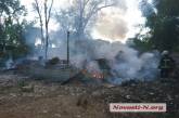 На территории турбазы в Варваровке пожар: сгорел один из туристических домиков
