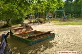 В Николаеве жители девяти домов жалуются на ужасное состояние детской площадки