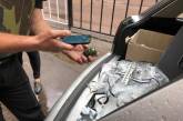 Во Львове активисту в авто бросили гранату, полиция оцепила район