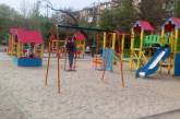 В Заводском районе рассказали родителям что делать на детских площадках