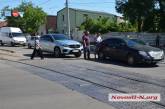 «ДТП на миллион»: в центре Николаева столкнулись «Мерседес» и «Тойота»