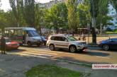 В Николаеве столкнулись «Ниссан» и маршрутка — трое человек госпитализированы