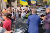 В центре Киева нардеп подрался с министром. ВИДЕО