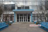 В Николаевском СК «Зоря» после ремонта бассейн закрыли, из-за аварийного состояния