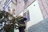  В Первомайске спасатели взламывали двери квартир, чтобы медики могли спасти человека