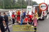 В Киеве после ДТП авто влетело в пешеходов: 1 человек погиб, 3 пострадали